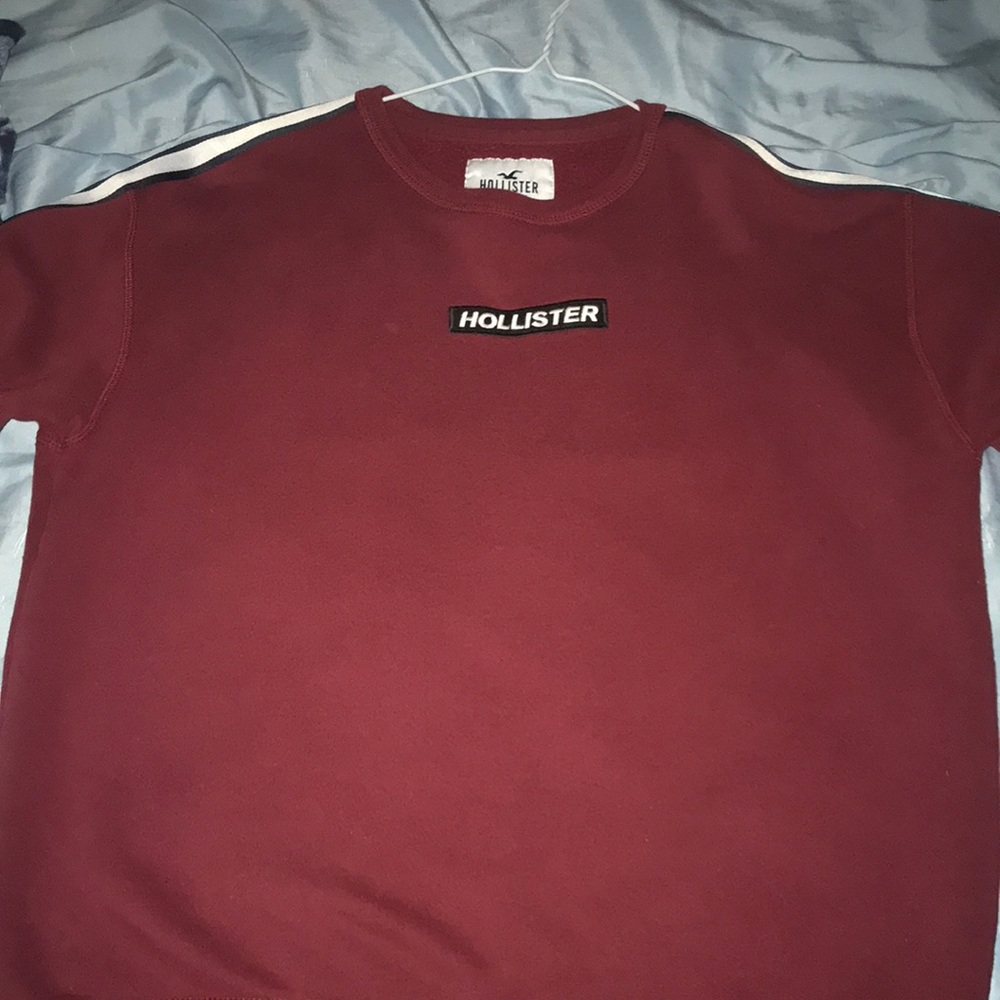 Hollister sweater
